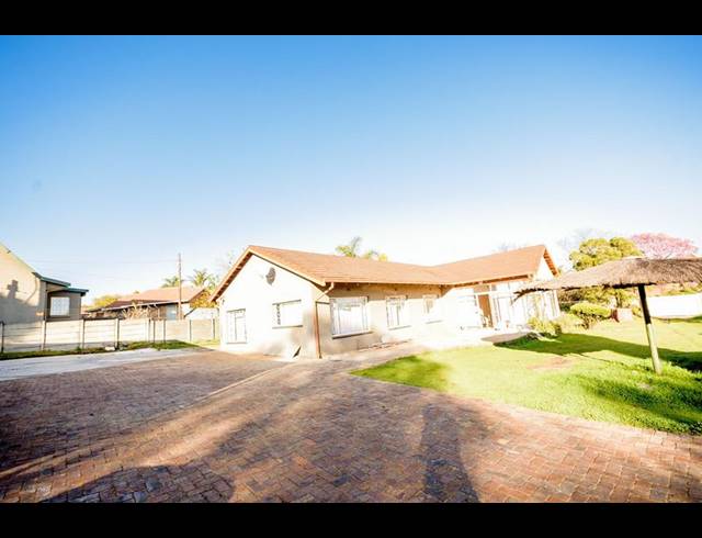 11 BEDROOM HOUSE FOR SALE IN TERENURE
